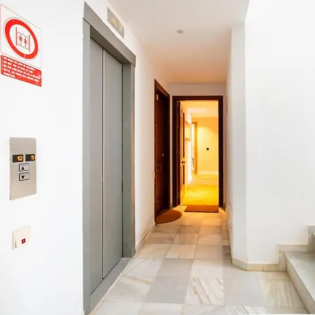 Esmeralda I Beachside