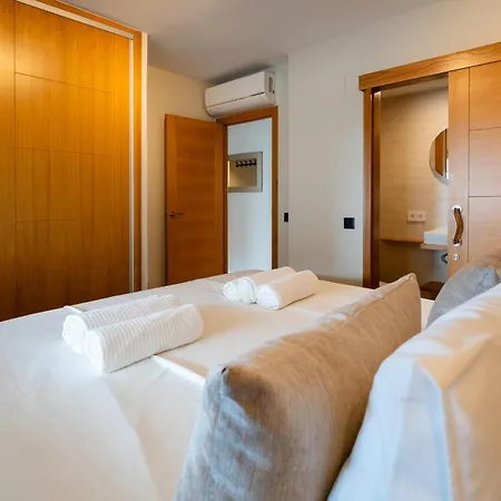 Esmeralda I Beachside Apartment